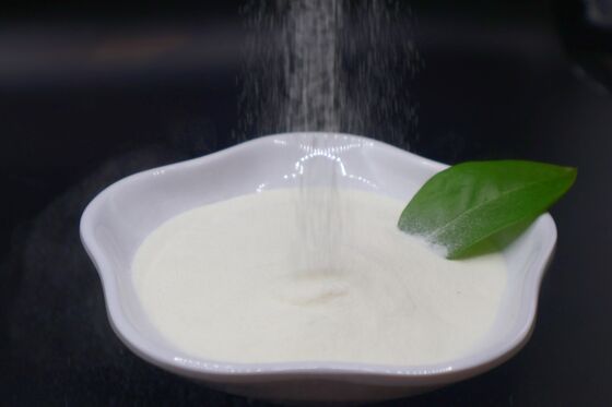 Hydrolyzed Bovine Collagen Peptide with 97.5% Protein, 9.9% Hydroxyproline, and <3000 Da Molecular Weight